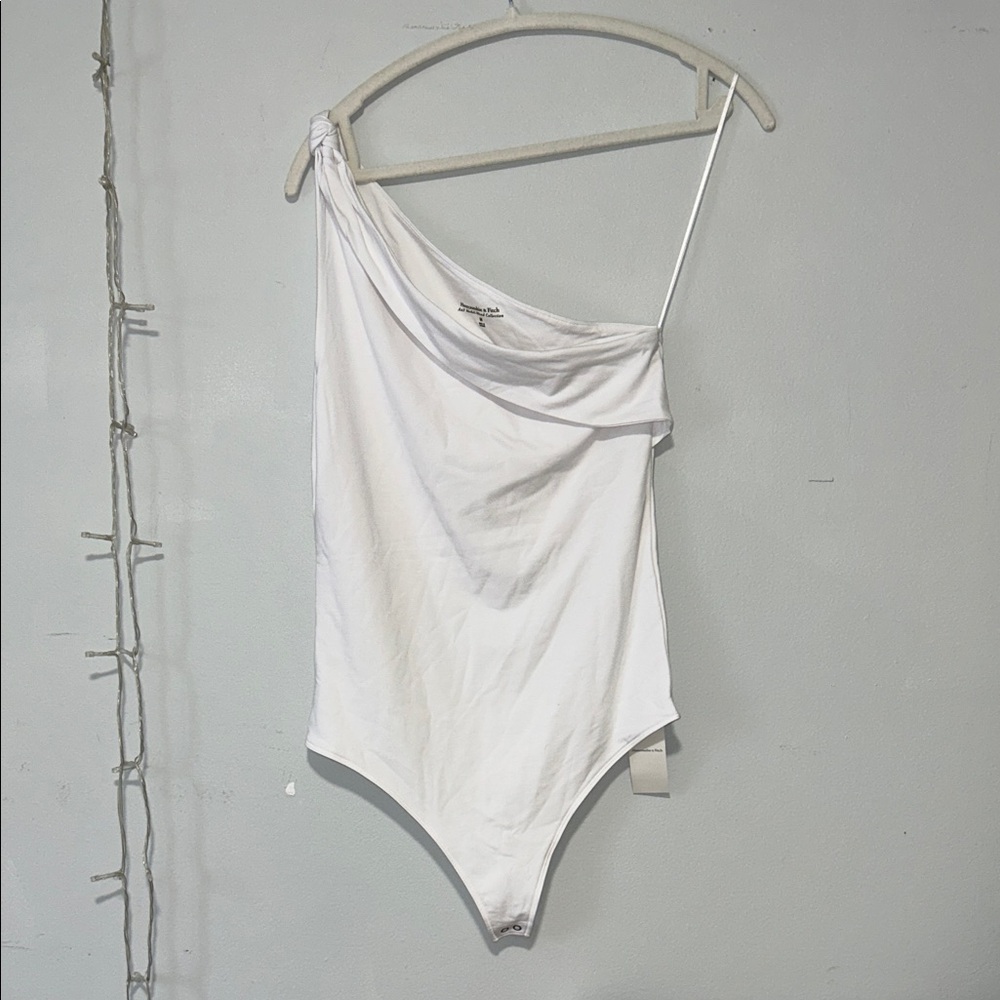 Abercrombie & Fitch One-Shoulder Bodysuit - M NWT